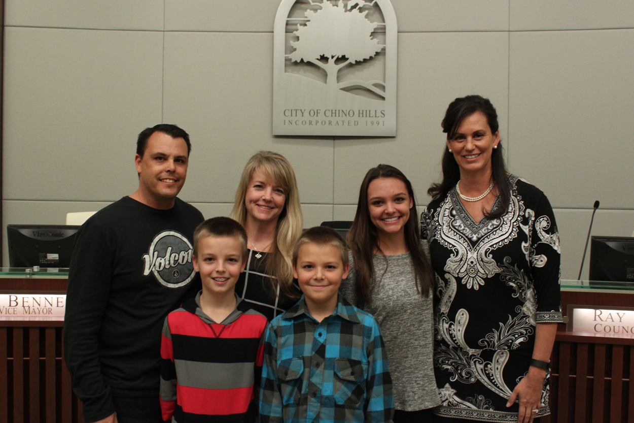 Holiday Home Decorating Contest Winners - The Pettengill Family